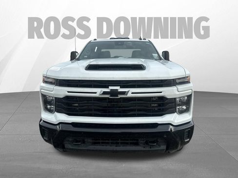 Used 2024 Chevrolet Silverado 2500 Custom w/ Custom Value Package AWD/4WD image 2