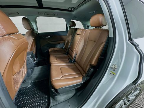 Used 2019 Audi Q7 3.0T Premium Plus w/ Premium Plus Package image 30