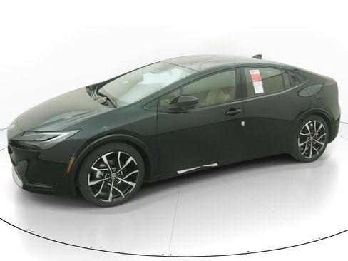 New 2026 Toyota Prius XSE image 2