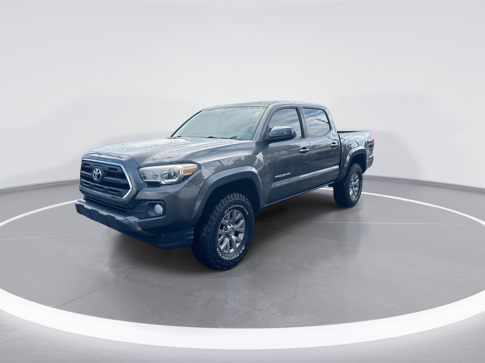 Used 2016 Toyota Tacoma SR5 RWD image 8