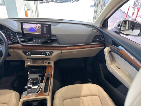 Used 2024 Audi Q5 2.0T Premium w/ Convenience Package image 47