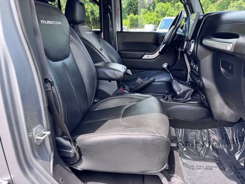 Used 2016 Jeep Wrangler Unlimited Rubicon AWD/4WD image 21