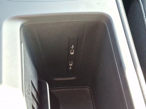 Used 2025 Volkswagen Tiguan SE R-Line AWD/4WD image 23