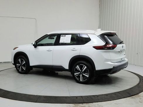 Used 2025 Nissan Rogue SL AWD/4WD image 5