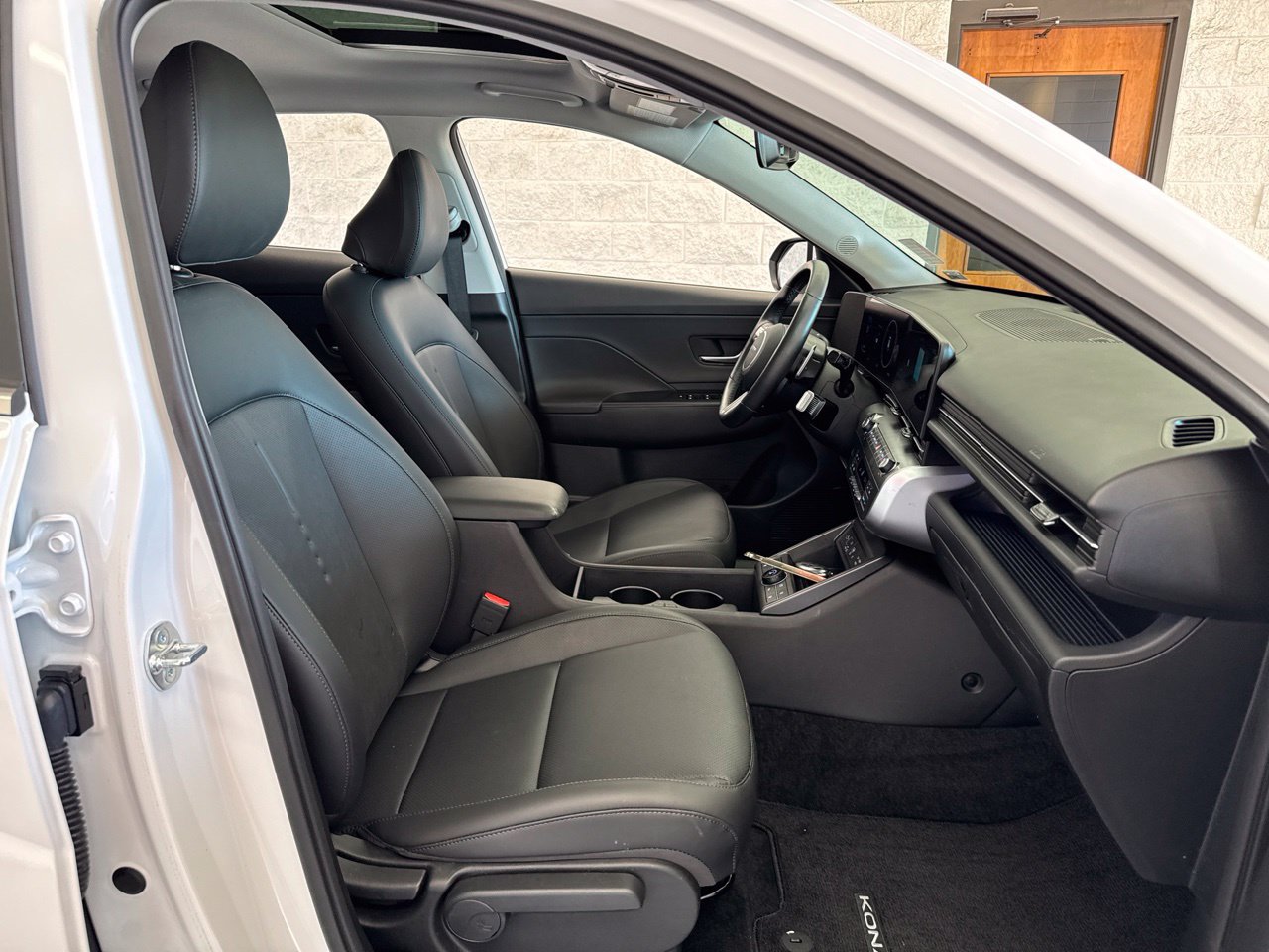 Used 2026 Hyundai Kona Limited AWD/4WD image 51
