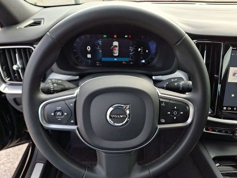 Used 2023 Volvo S60 B5 Plus w/ Climate Package image 20