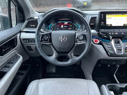 Used 2023 Honda Odyssey Elite image 21