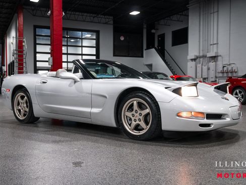 Used 1999 Chevrolet Corvette Convertible w/ Memory Pkg image 7