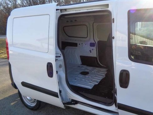 Used 2020 RAM ProMaster City Tradesman image 9