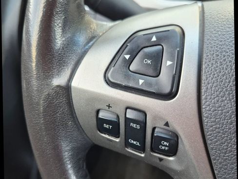 Used 2014 Ford Taurus SEL w/ Equipment Group 201A FWD image 23