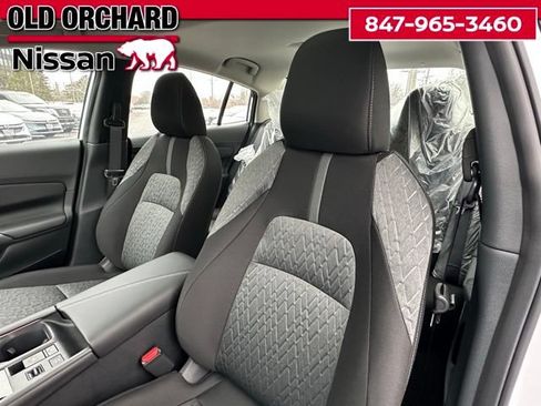 Used 2026 Nissan Sentra SV w/ SV Convenience Package FWD image 11