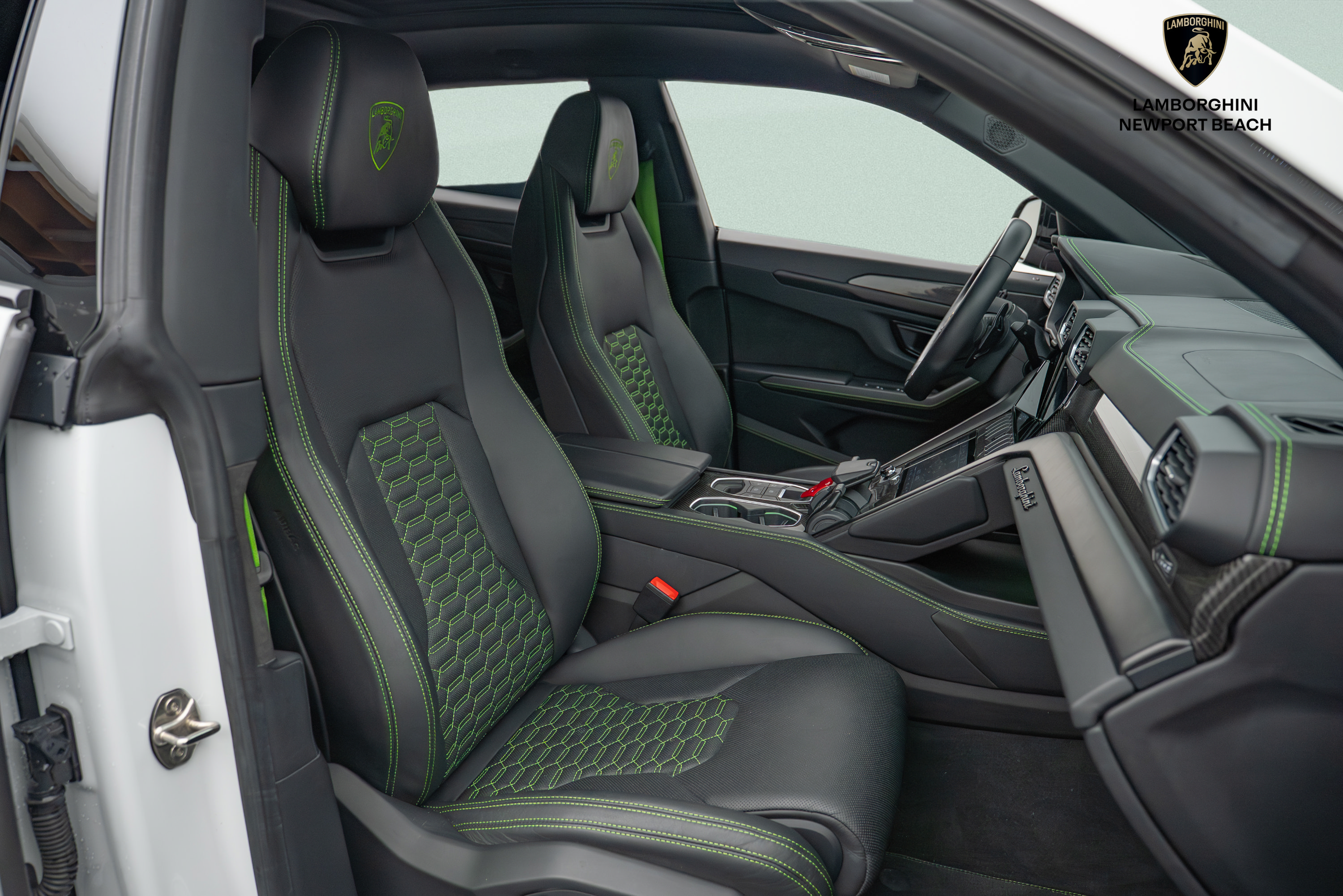 Used 2024 Lamborghini Urus S AWD/4WD image 10