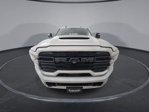New 2026 RAM 2500 Laramie AWD/4WD image 3