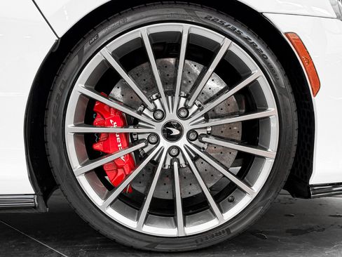 Used 2021 McLaren GT RWD image 31