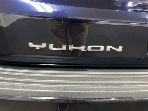 Certified 2023 GMC Yukon SLT w/ SLT Premium Package image 32