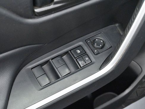Used 2024 Toyota RAV4 LE FWD image 10