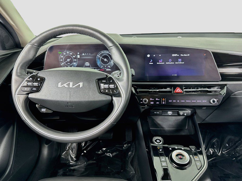 Used 2023 Kia Niro Wind w/ Wind Preserve Package FWD image 16