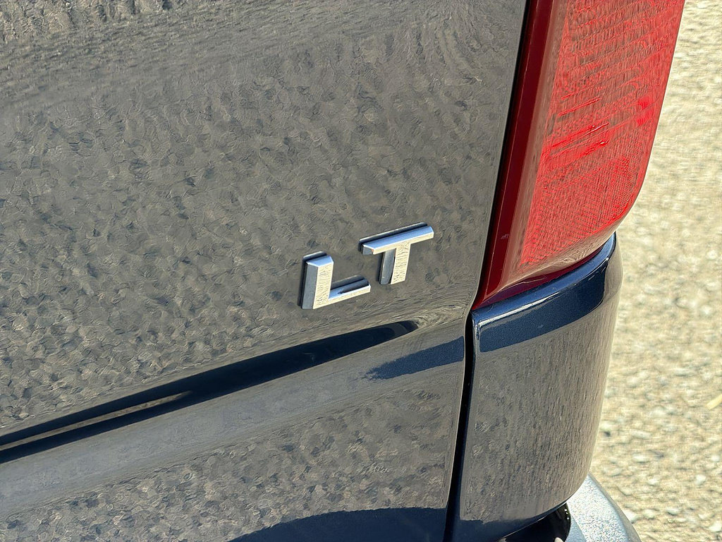Used 2020 Chevrolet Silverado 1500 LT AWD/4WD image 30