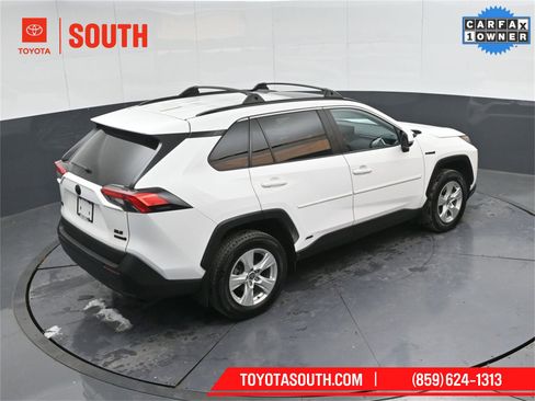 Used 2021 Toyota RAV4 XLE w/ Convenience Package image 39