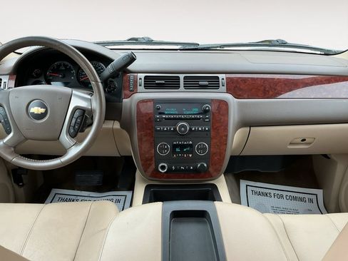 Used 2011 Chevrolet Tahoe LT AWD/4WD image 17