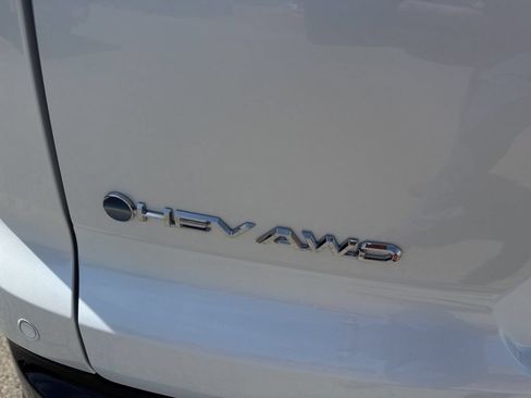 Used 2025 Toyota Crown Signia w/ Advanced Technology Package AWD/4WD image 6
