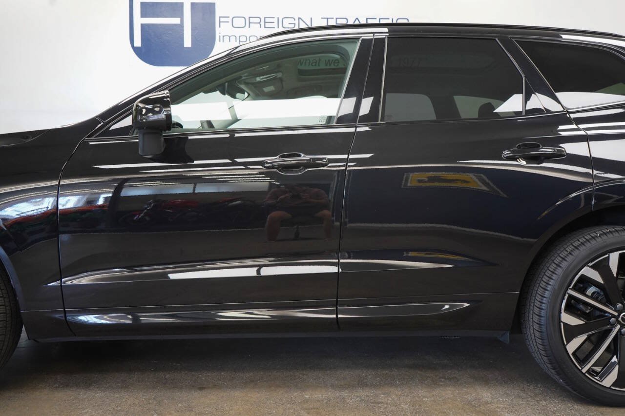Used 2026 Volvo XC60 B5 Ultra AWD/4WD image 9