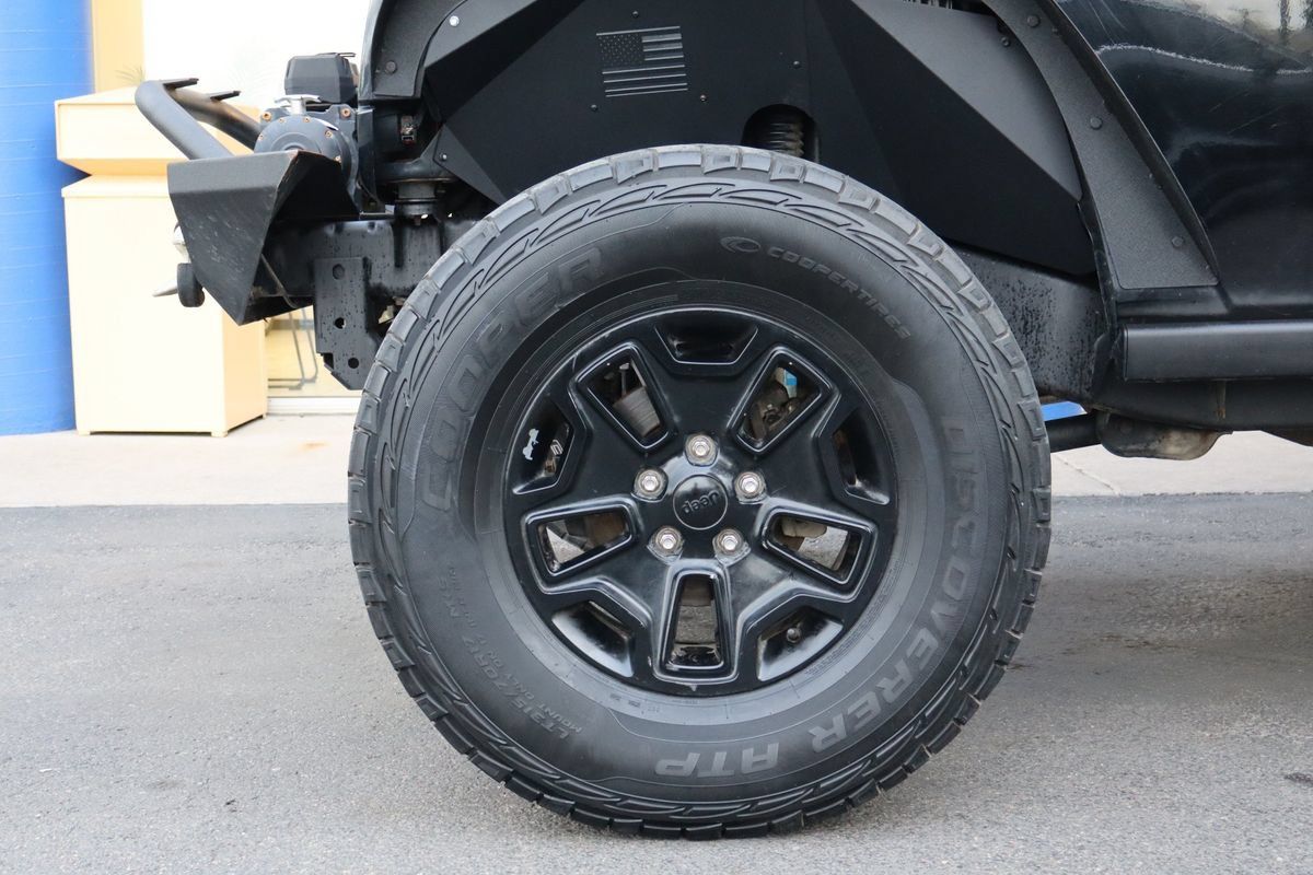 Used 2017 Jeep Wrangler Sport AWD/4WD image 21