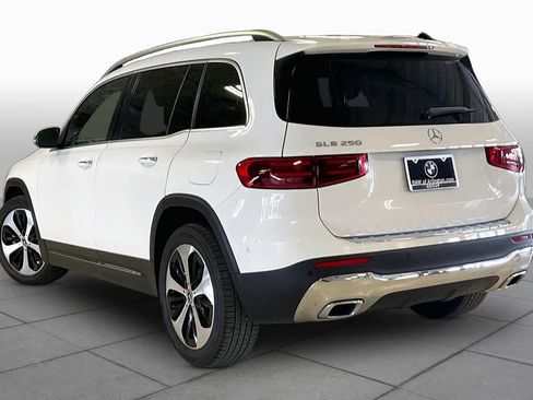 Used 2024 Mercedes-Benz GLB 250 image 10