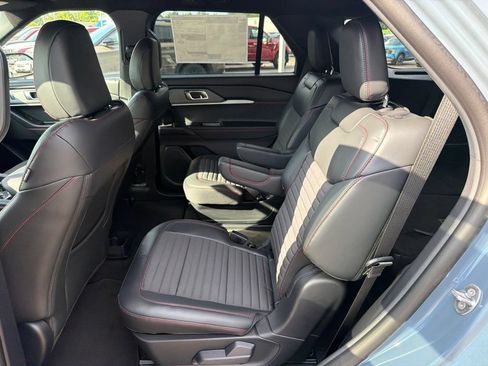 New 2026 Ford Explorer ST-Line w/ ST-Line Street Pack RWD image 11