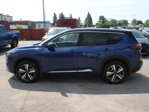 Used 2023 Nissan Rogue Platinum AWD/4WD image 5
