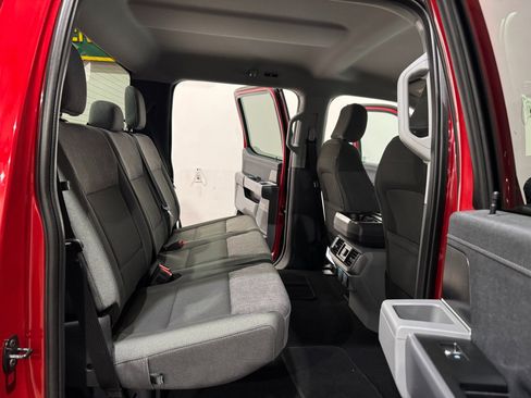 Used 2023 Ford F150 Lightning XLT image 15