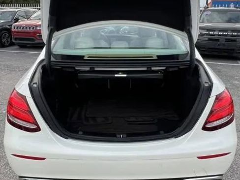 Used 2017 Mercedes-Benz E 300 image 14