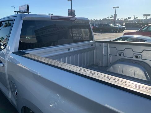 Used 2021 Chevrolet Silverado 1500 LT w/ Convenience Package II image 8