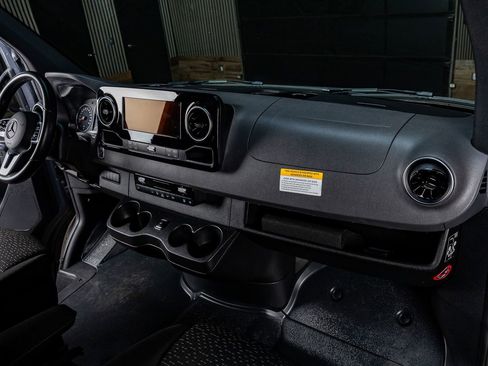 Used 2024 Mercedes-Benz Sprinter 3500 image 16