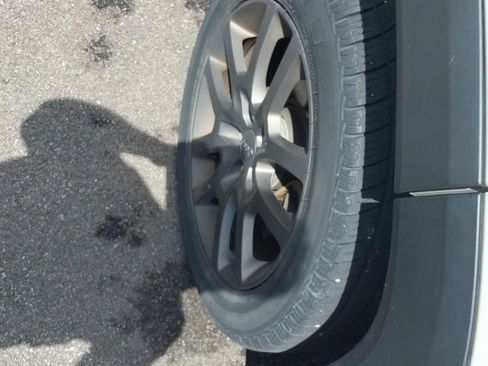 Used 2016 Jeep Renegade 75th Anniversary AWD/4WD image 9