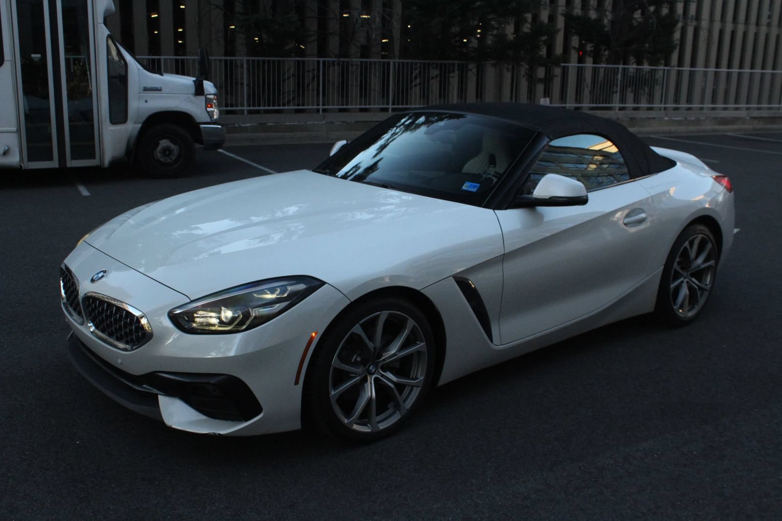 Used 2019 BMW Z4 sDrive30i w/ Premium Package RWD image 15