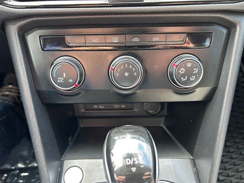 Used 2022 Volkswagen Taos S w/ IQ Drive S Package image 24