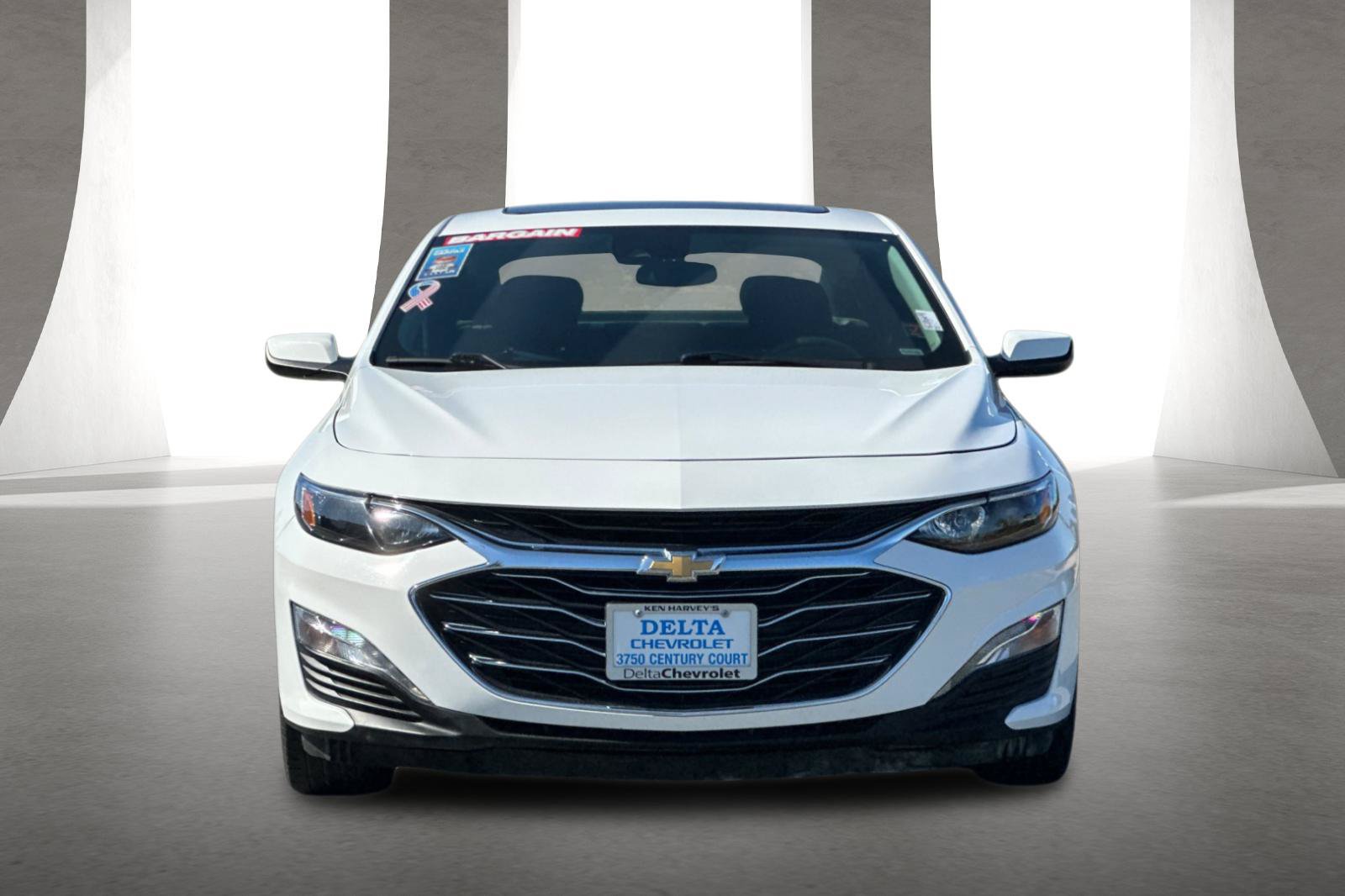 Used 2024 Chevrolet Malibu LT FWD image 9