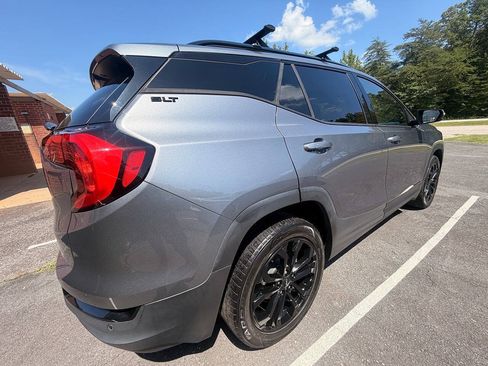 Used 2021 GMC Terrain SLT w/ Infotainment Package II FWD image 5