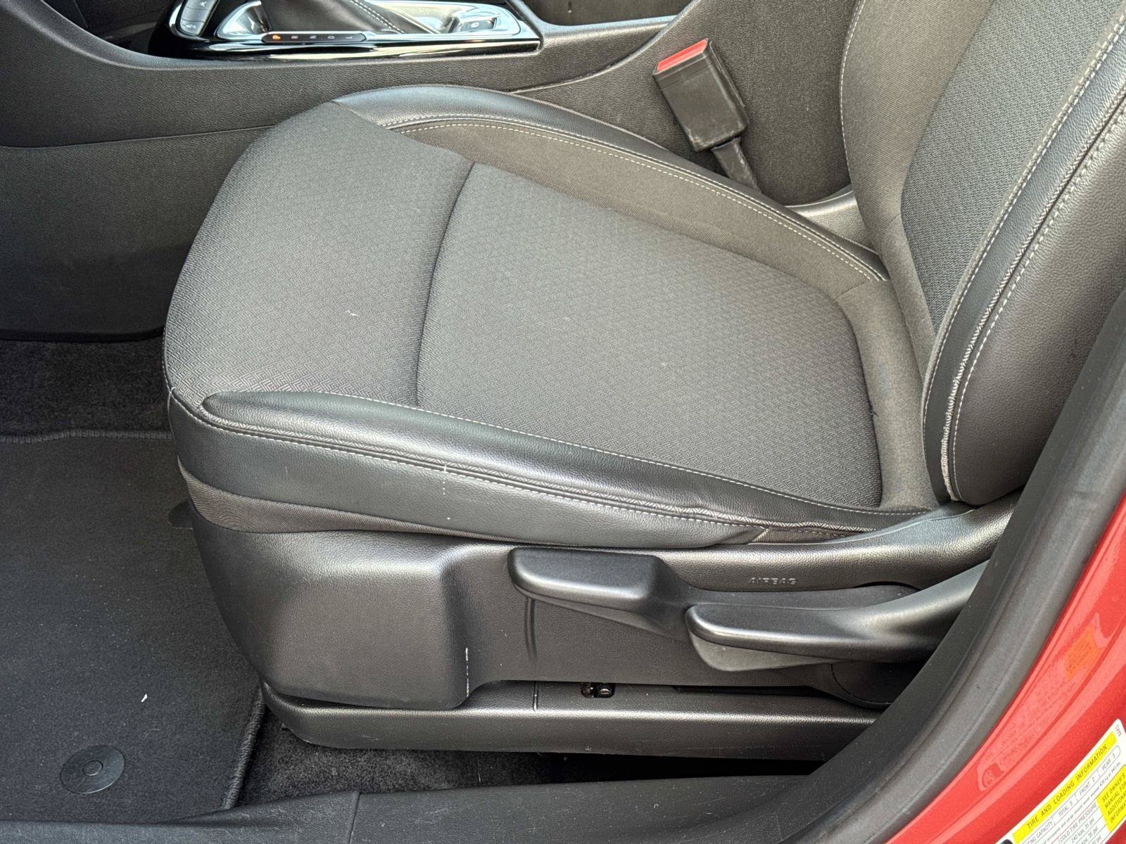 Used 2024 Buick Encore GX Preferred w/ Advanced Technology Package FWD image 20