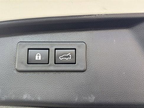 Used 2022 Subaru Outback Wilderness w/ Wilderness Package image 28