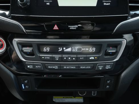 Used 2023 Honda Passport Elite image 15