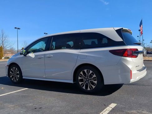 New 2026 Honda Odyssey Elite image 6