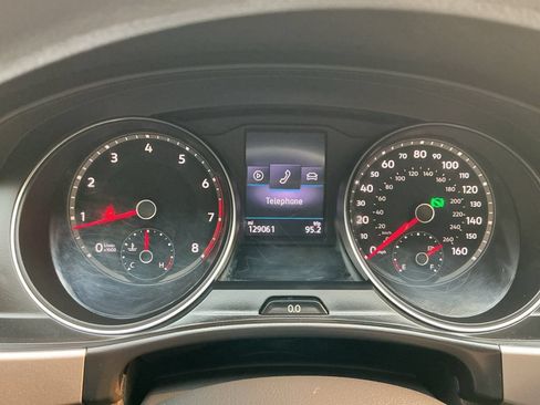 Used 2018 Volkswagen Atlas S FWD image 13