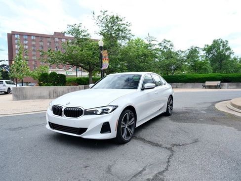 Used 2024 BMW 330i Sedan image 4