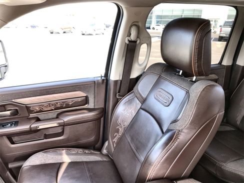 Used 2025 RAM 3500 Longhorn image 24