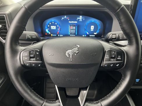 Used 2025 Ford Bronco Sport Badlands image 14
