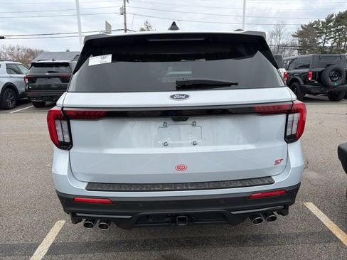 New 2026 Ford Explorer ST w/ Sun And Sound Package AWD/4WD image 4