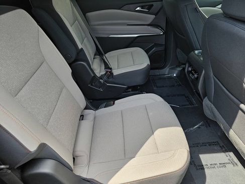 New 2026 Chevrolet Traverse LT w/ Driver Confidence Package FWD image 12
