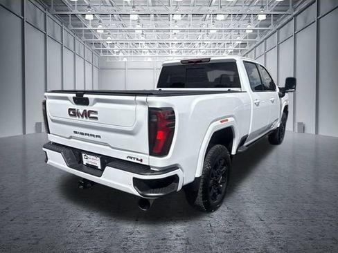 Used 2025 GMC Sierra 2500 AT4 w/ Max Trailering Package AWD/4WD image 5